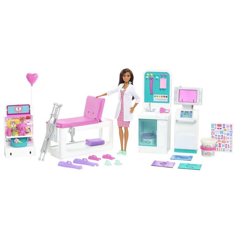 Barbie Fast Cast Clinic Playset With Brunette Barbie Doctor Doll GTN61