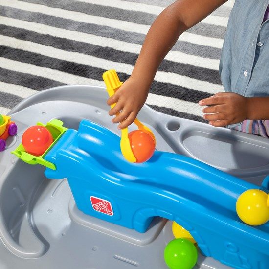 Step2 Ball Buddies Truckin & Rollin Play Table 495500