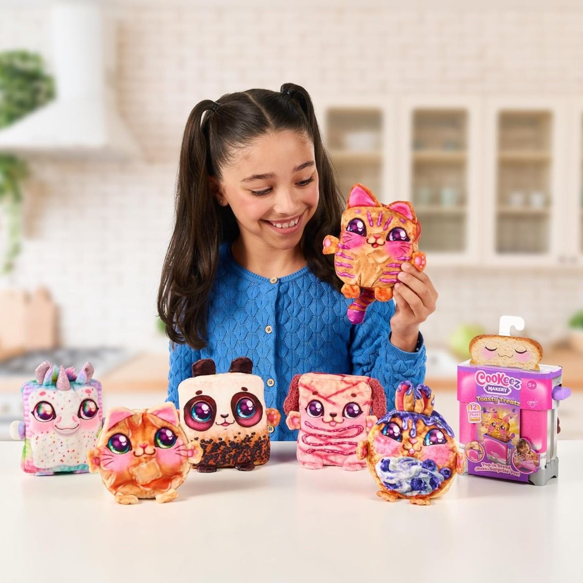 Cookeez Makery Toasty Treatz Toaster With Scented Plush