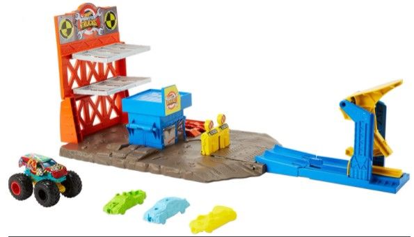 Hot Wheels Monster Truck Blast Station Playset HFB12